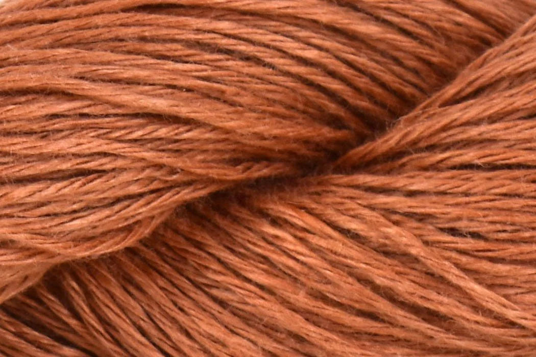 Universal Yarn Flax